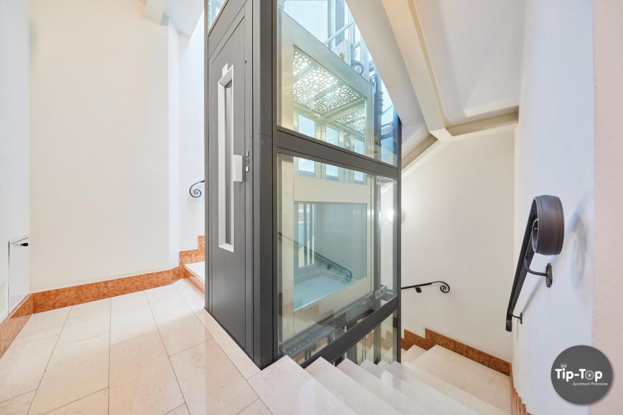Tip-Top Apartment מאלצ'סינה מראה חיצוני תמונה